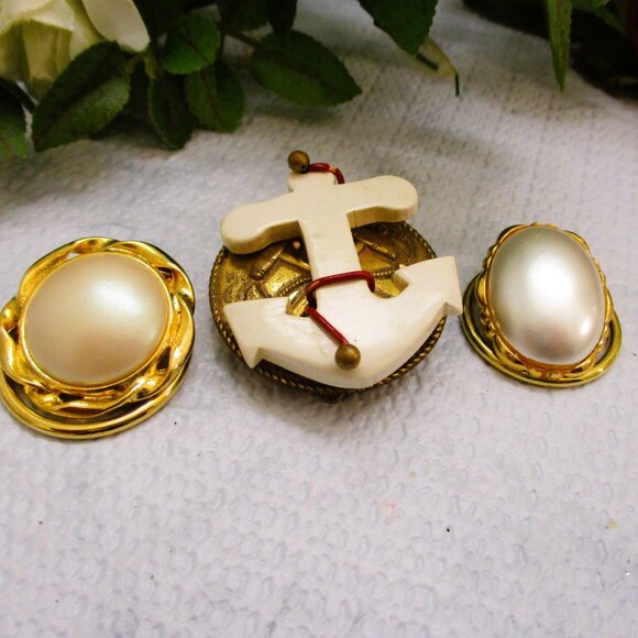 vintage dress clips Art Deco Lady Maiden 1930's  Antiques by Anna it is not easy to rust FABULOUS & OPULENT | THE
